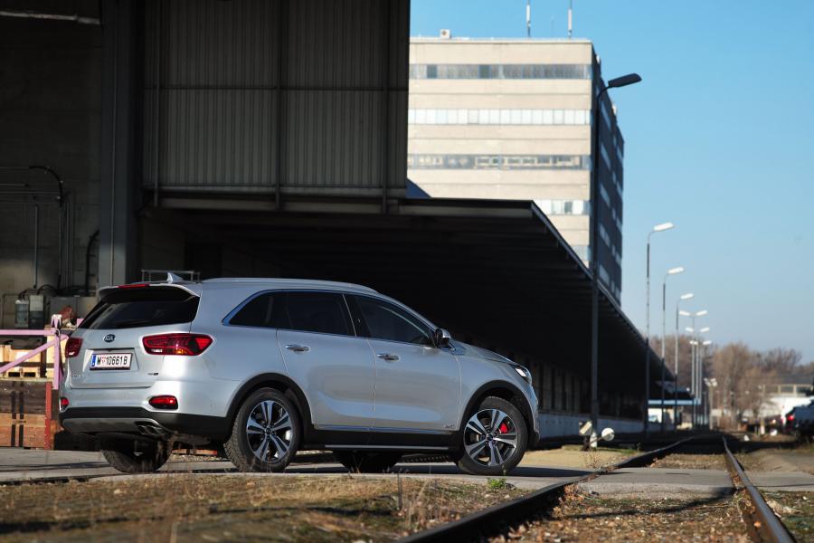  Kia Sorento GT Line (UM) 2017 года  (WW) (фото 21 из 25)